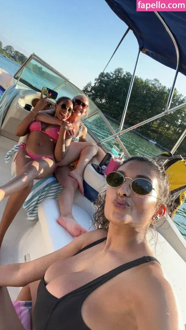 Zia Natasha Lehman Onlyfans Photo Gallery 