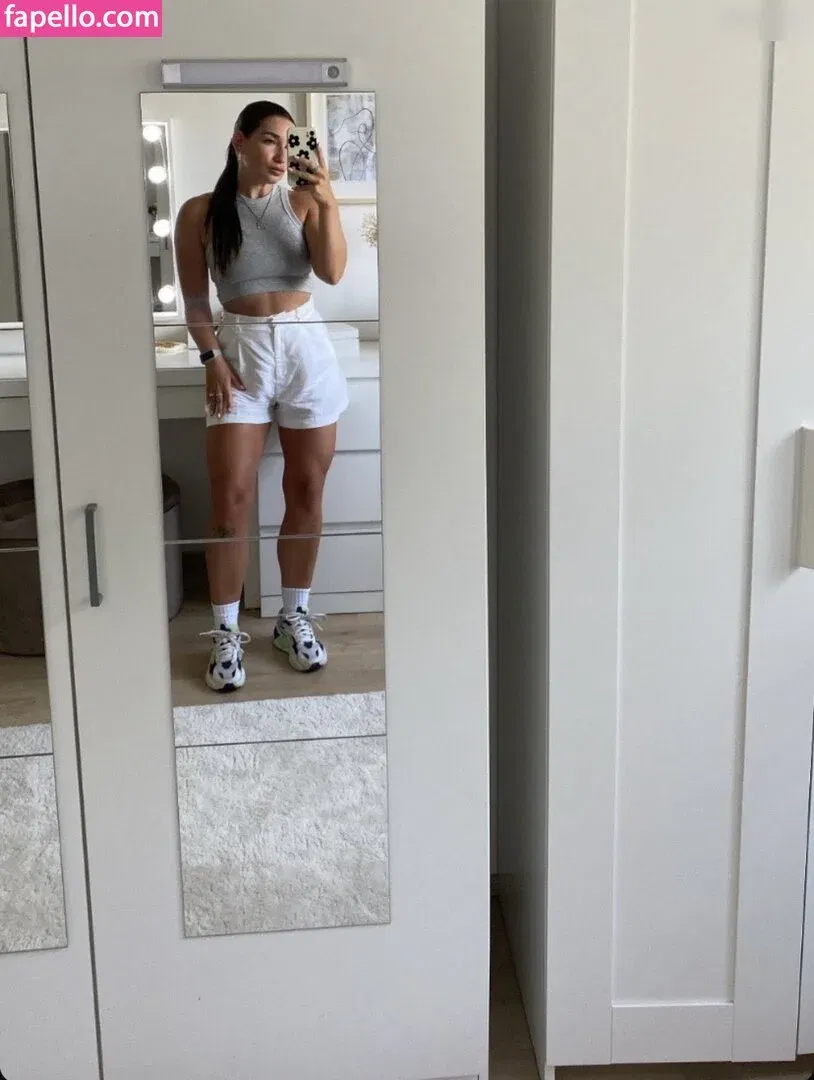 Denise_ktk Onlyfans Photo Gallery 