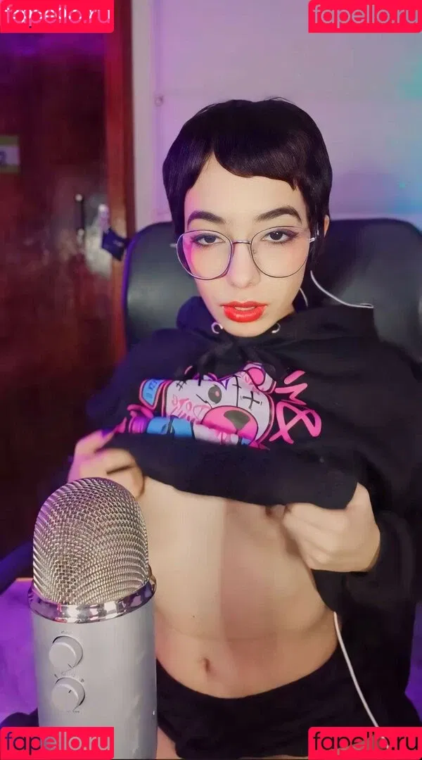 Aiko Cherries Onlyfans Photo Gallery 