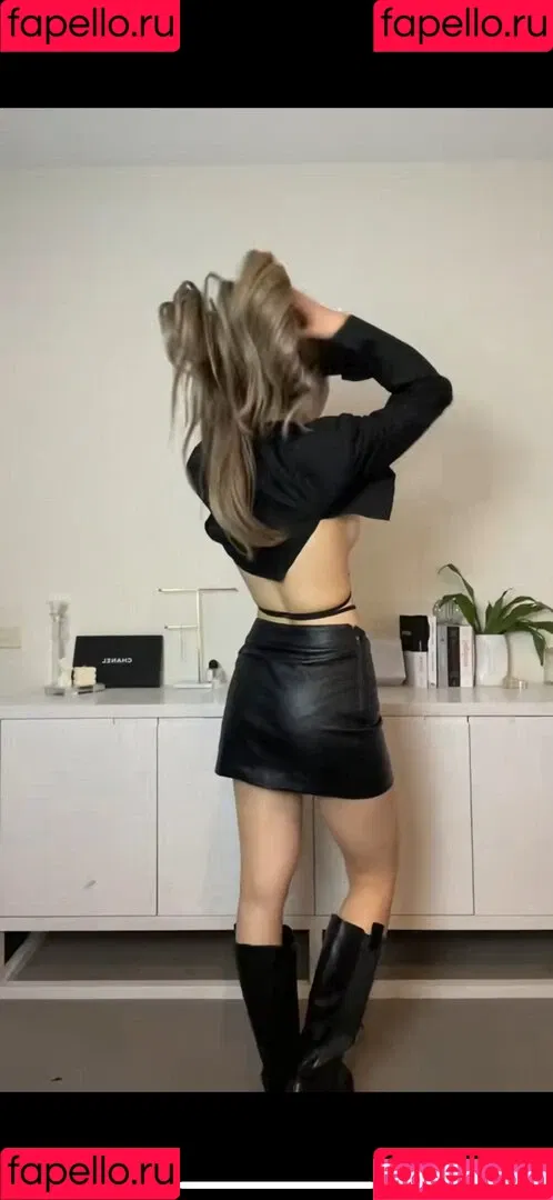 Chloe Zhu Onlyfans Photo Gallery 