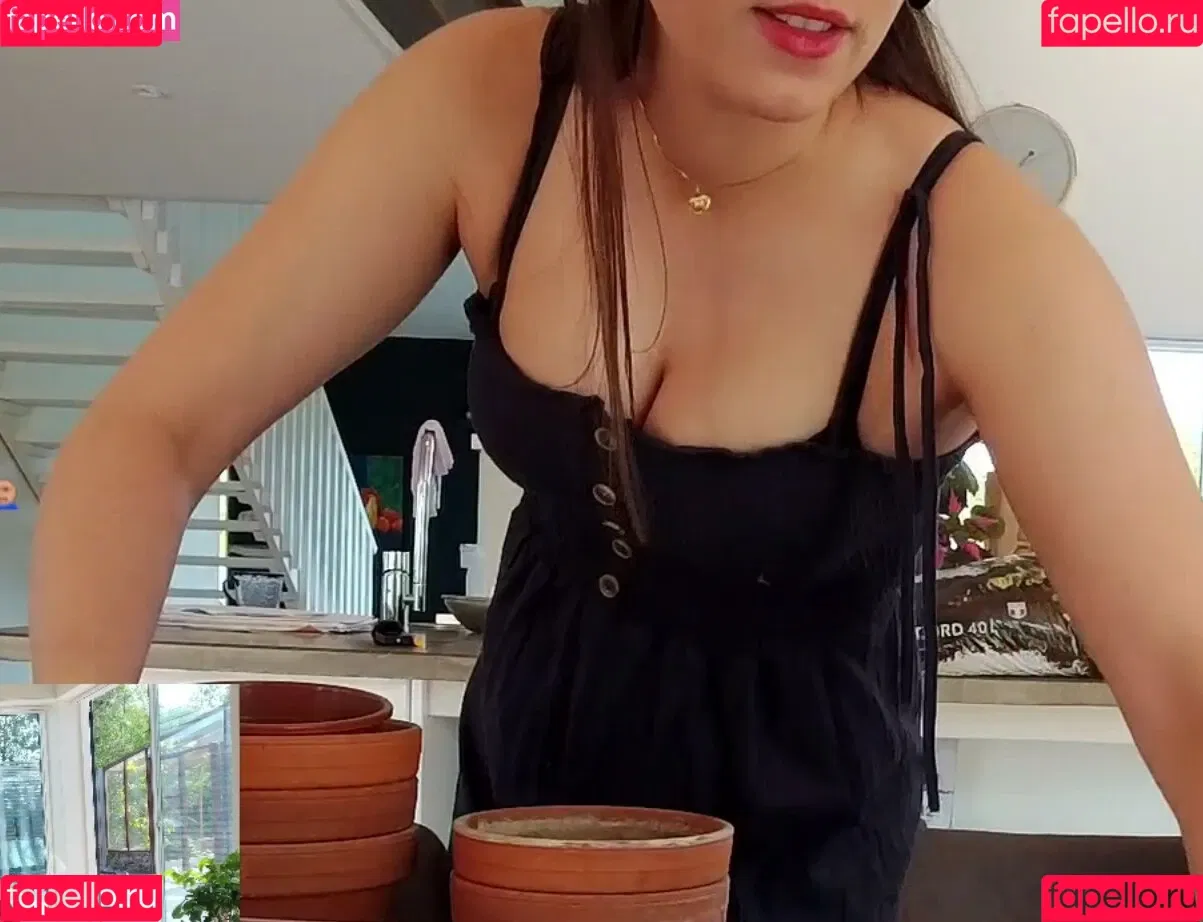 yabbe Onlyfans Photo Gallery 