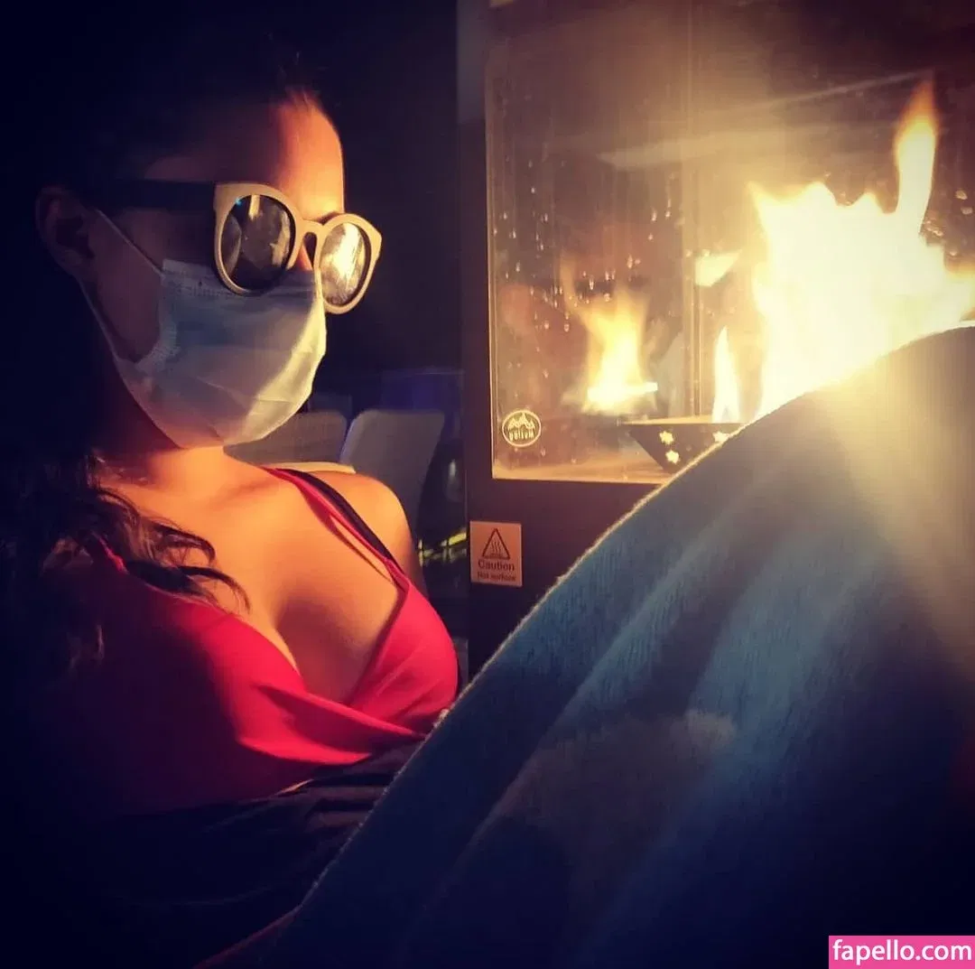 yabbe Onlyfans Photo Gallery 