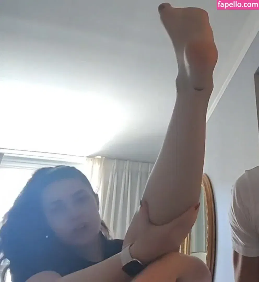 yabbe Onlyfans Photo Gallery 