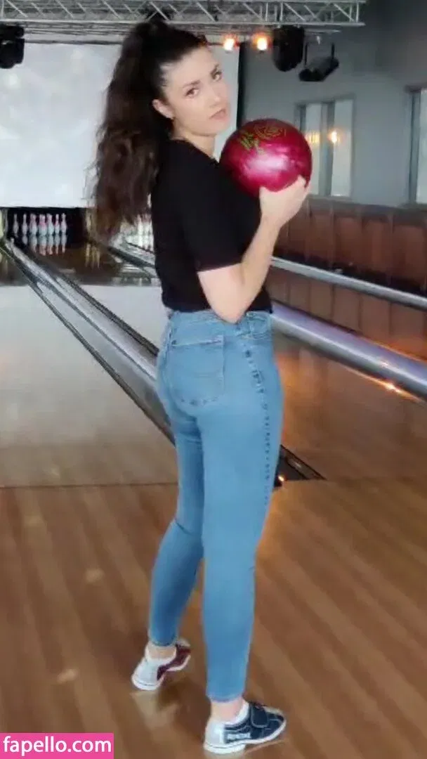 yabbe Onlyfans Photo Gallery 