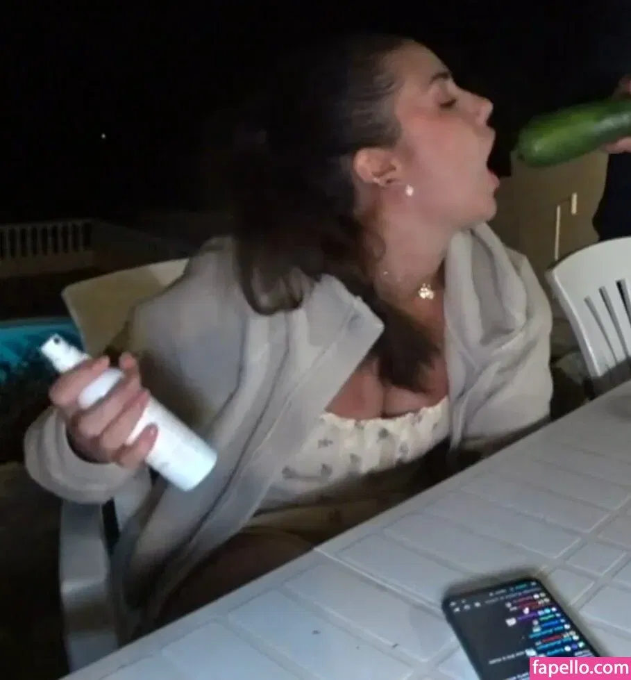 yabbe Onlyfans Photo Gallery 