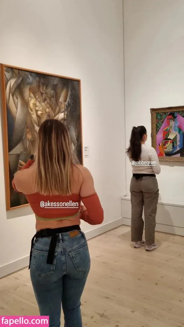 yabbe Onlyfans Photo Gallery 