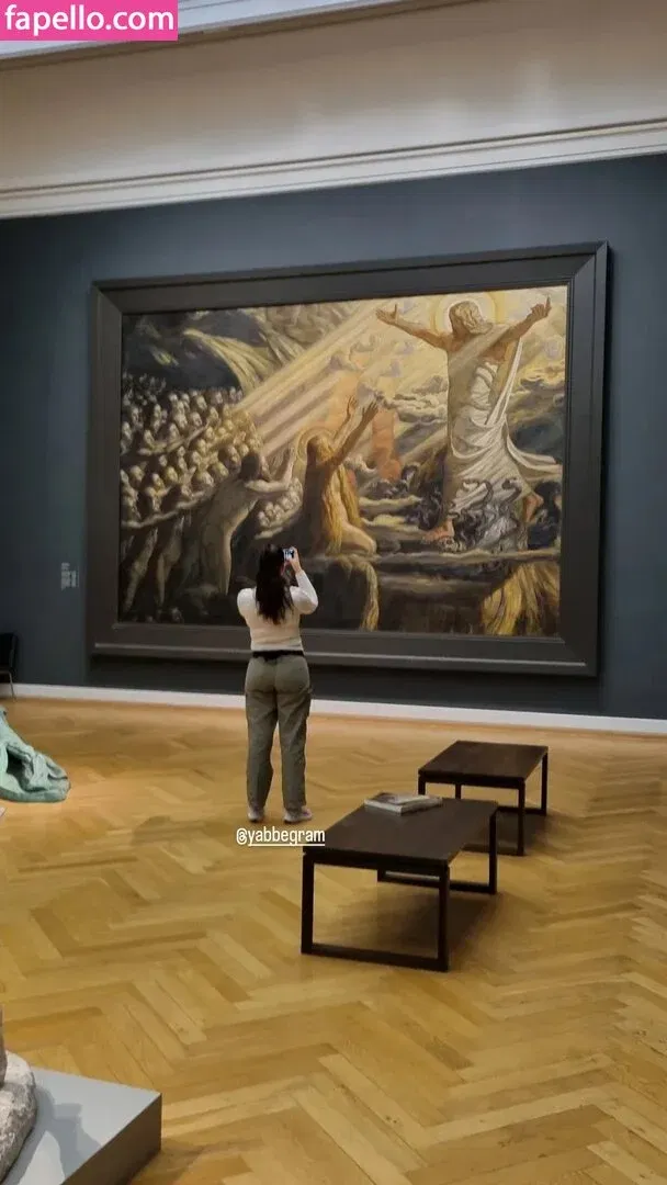 yabbe Onlyfans Photo Gallery 