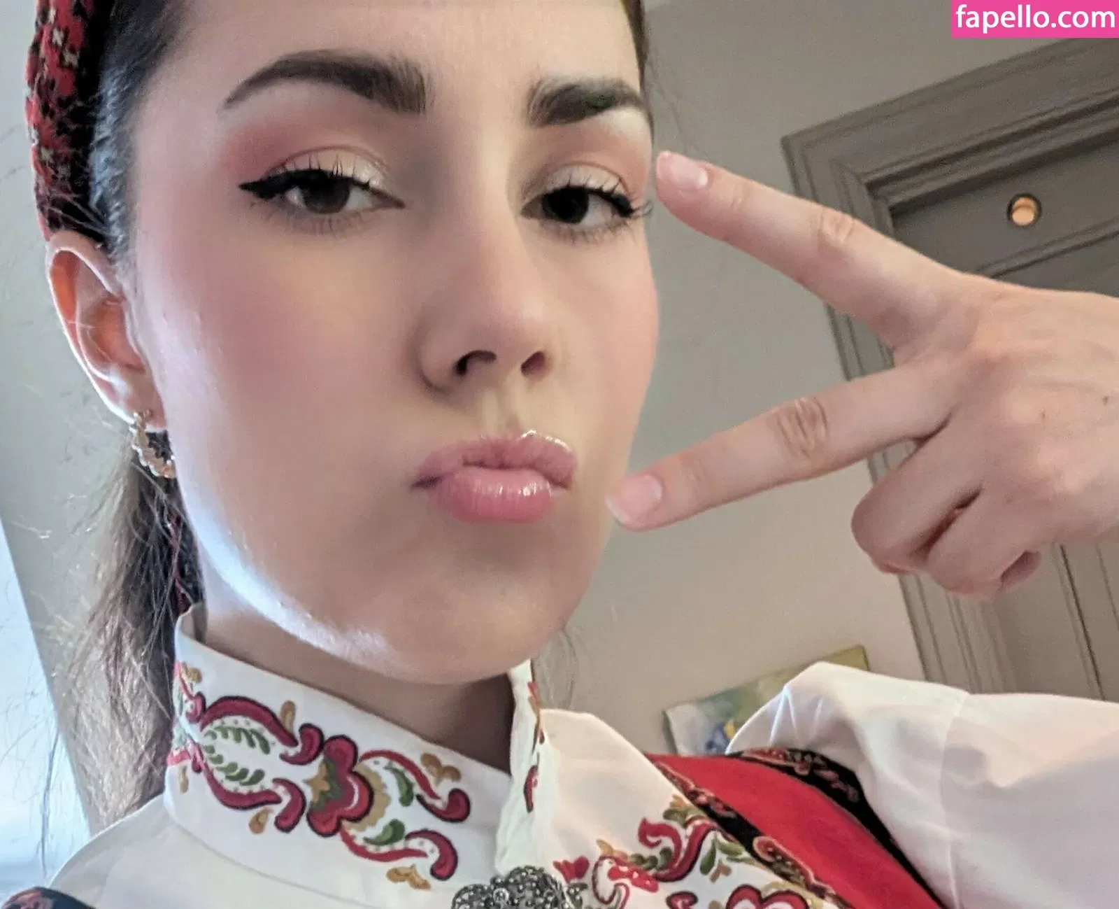 yabbe Onlyfans Photo Gallery 