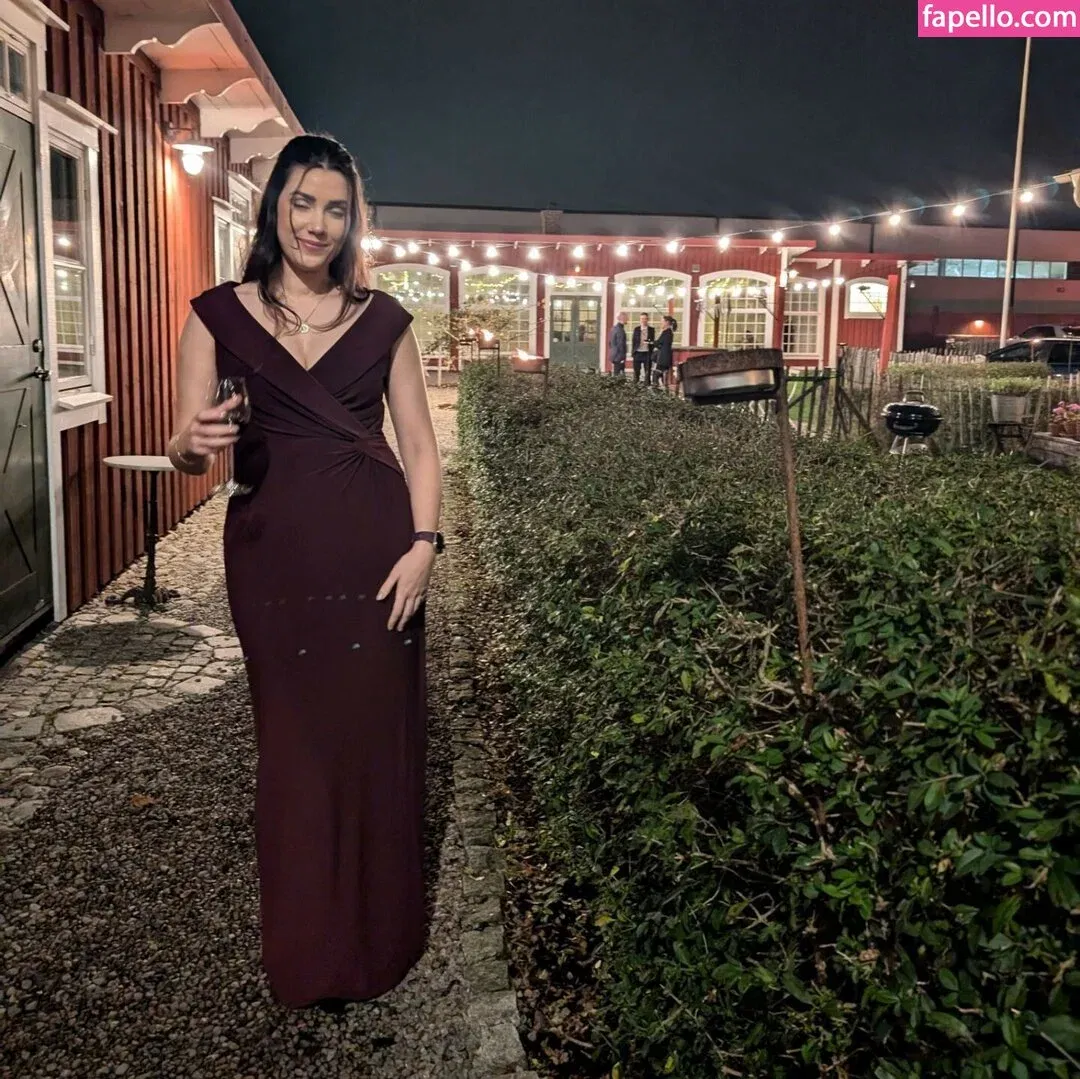 yabbe Onlyfans Photo Gallery 