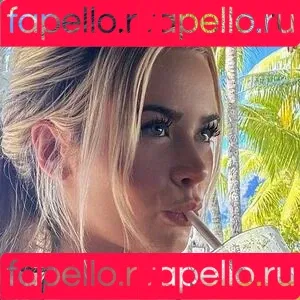 Emily Elizab3th Onlyfans Photo Gallery 