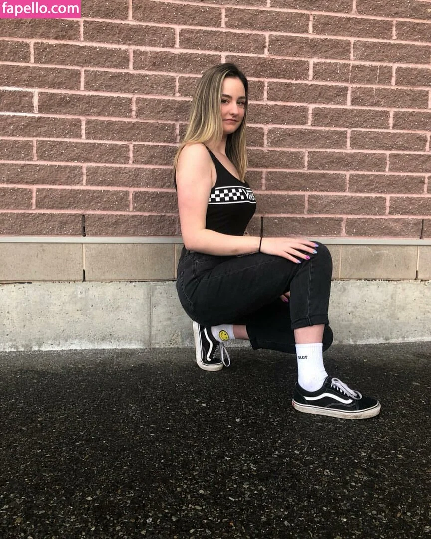 lennlenno Onlyfans Photo Gallery 