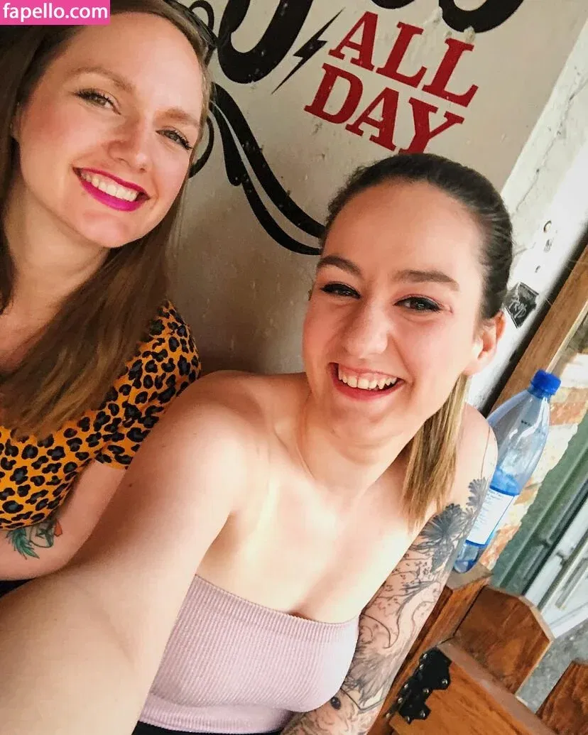 lennlenno Onlyfans Photo Gallery 