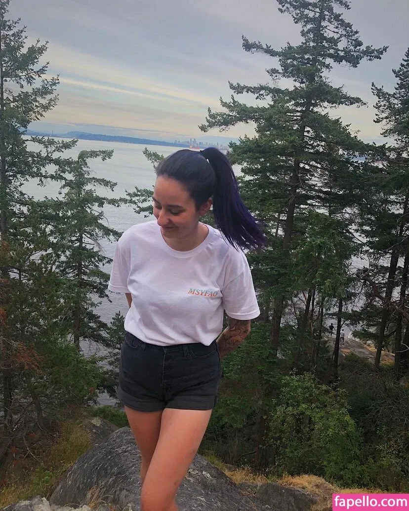 lennlenno Onlyfans Photo Gallery 