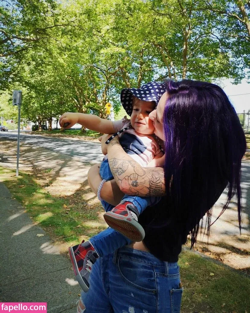 lennlenno Onlyfans Photo Gallery 