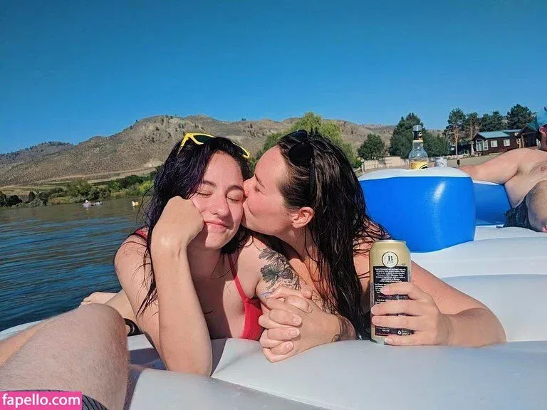 lennlenno Onlyfans Photo Gallery 