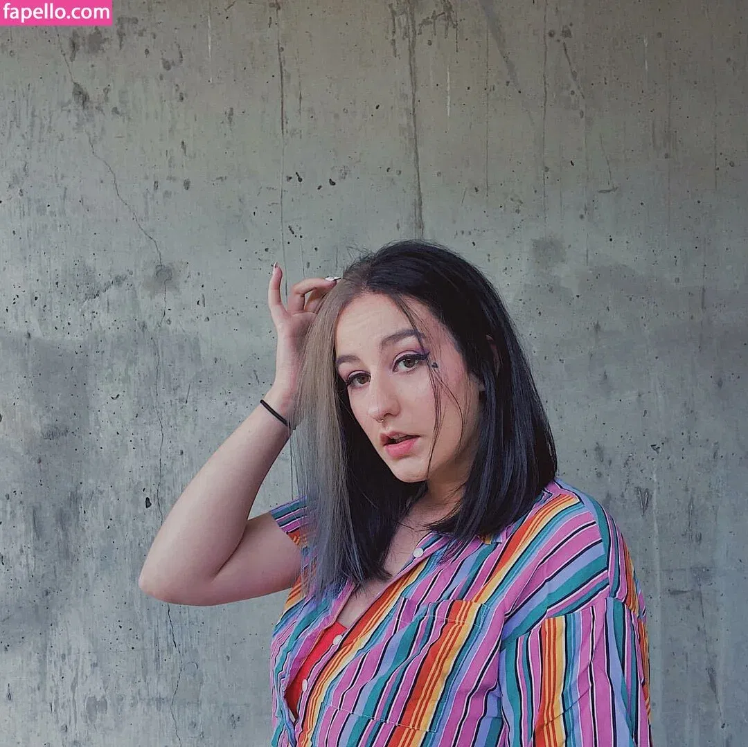 lennlenno Onlyfans Photo Gallery 