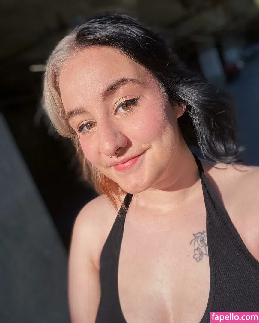 lennlenno Onlyfans Photo Gallery 