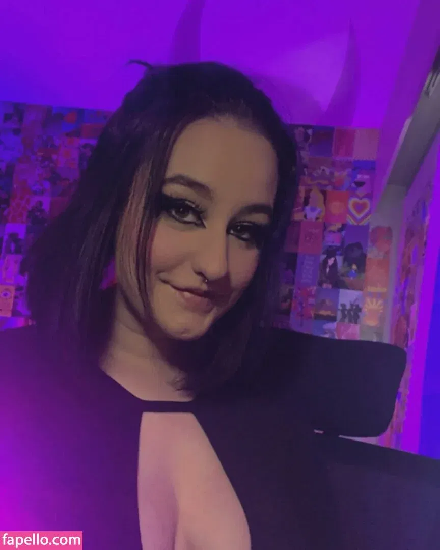 lennlenno Onlyfans Photo Gallery 