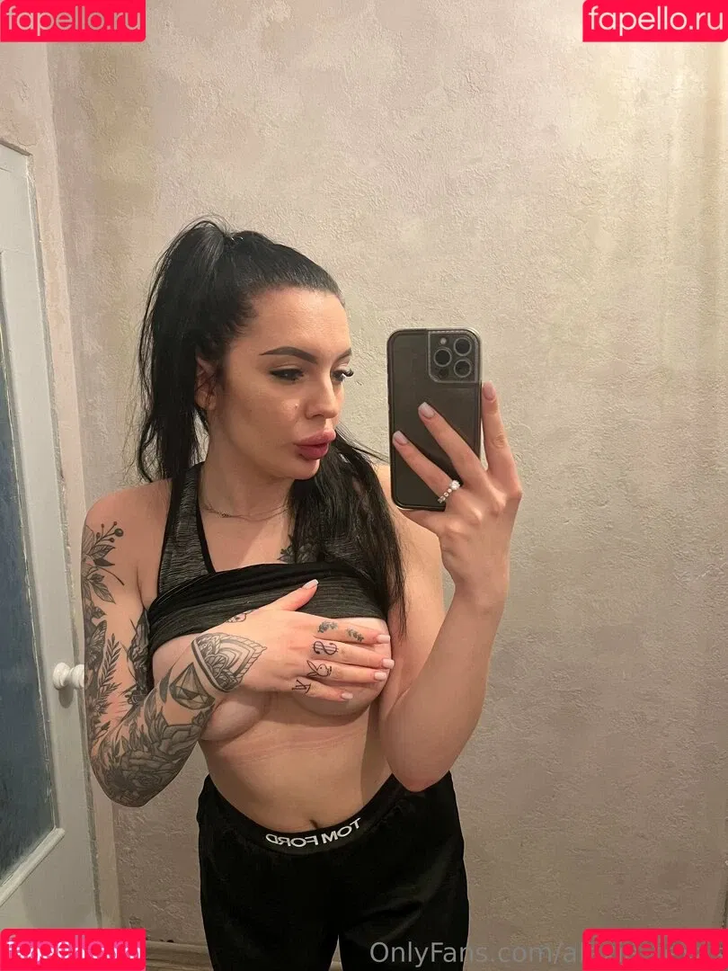 kiss_of_dreams_xxx Onlyfans Photo Gallery 