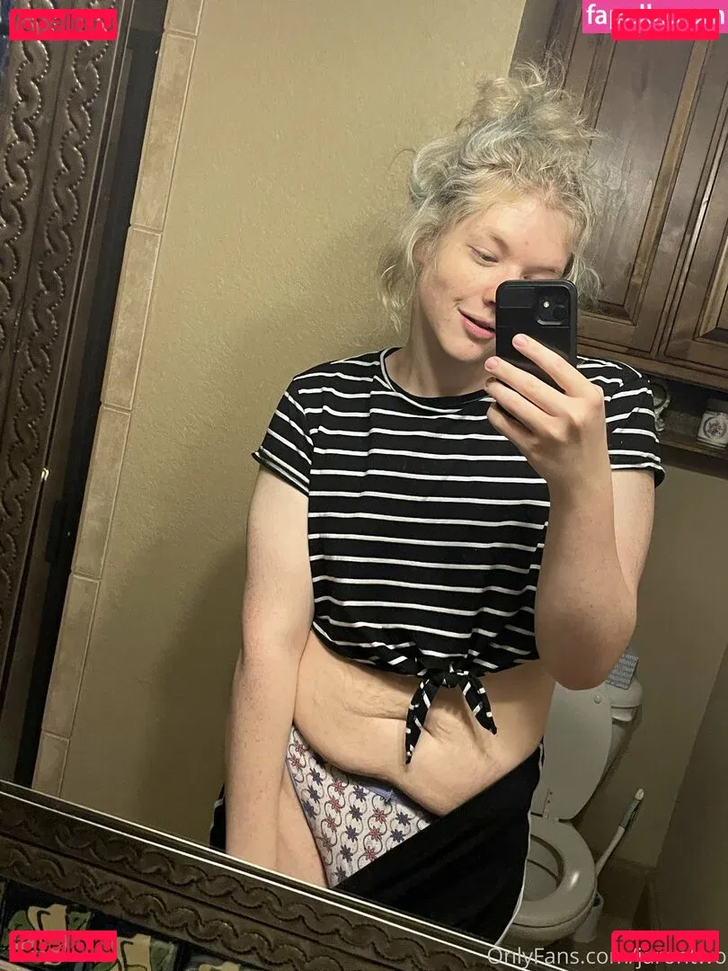 Timesdawning Onlyfans Photo Gallery 