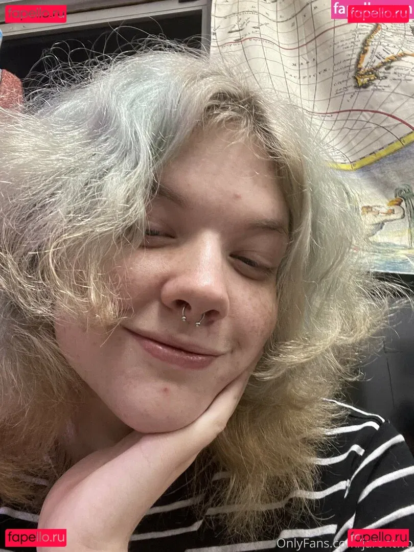 Timesdawning Onlyfans Photo Gallery 