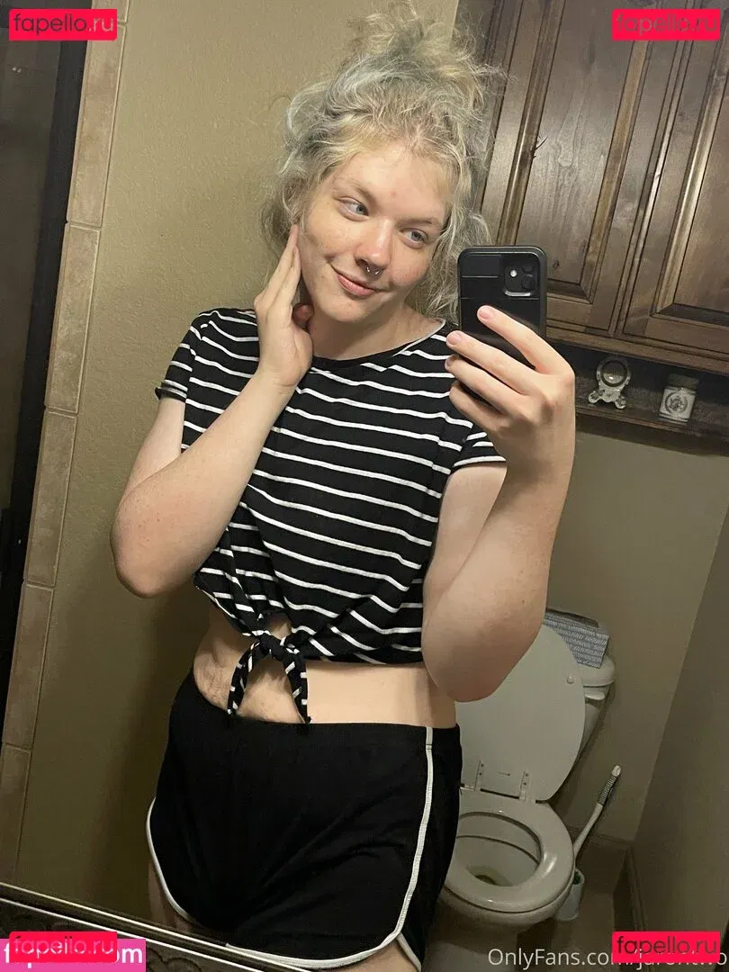 Timesdawning Onlyfans Photo Gallery 