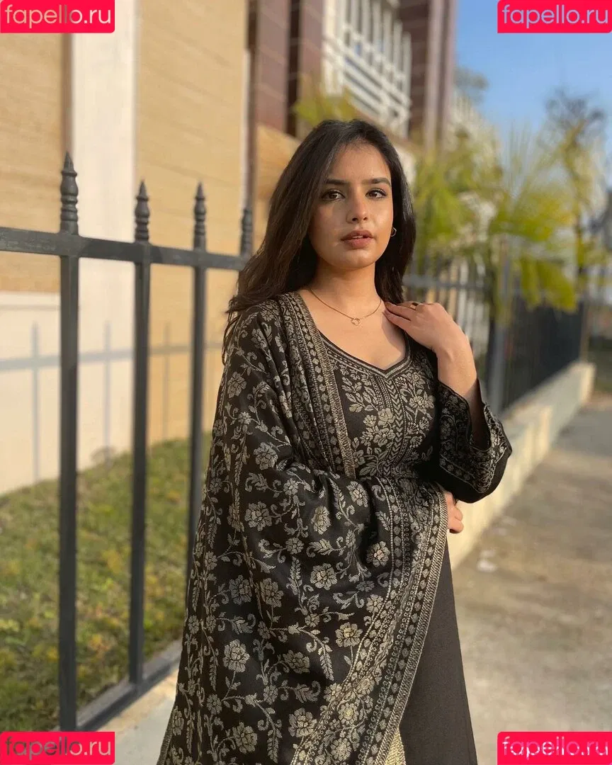 Aarushi Abrol Onlyfans Photo Gallery 
