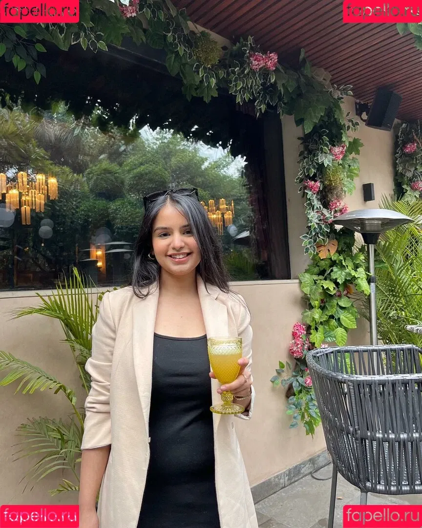 Aarushi Abrol Onlyfans Photo Gallery 