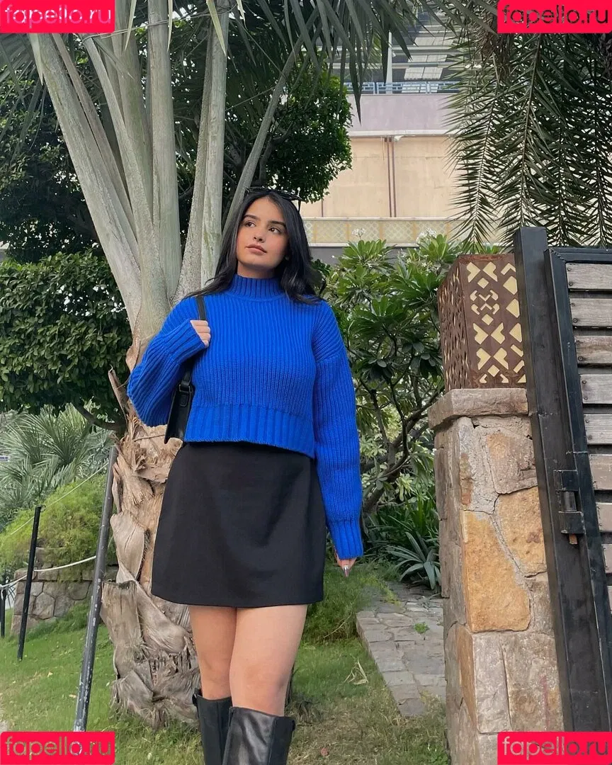 Aarushi Abrol Onlyfans Photo Gallery 