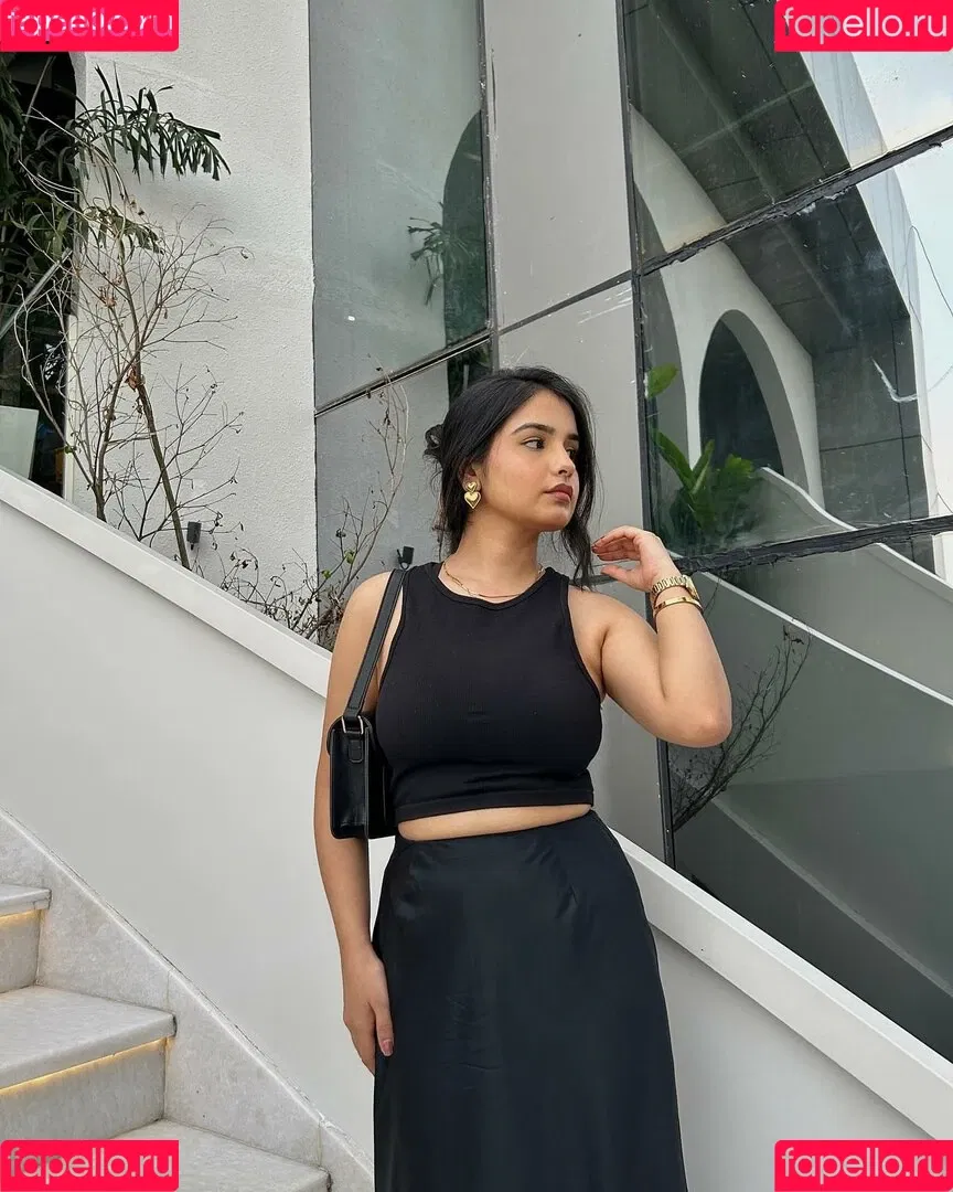 Aarushi Abrol Onlyfans Photo Gallery 