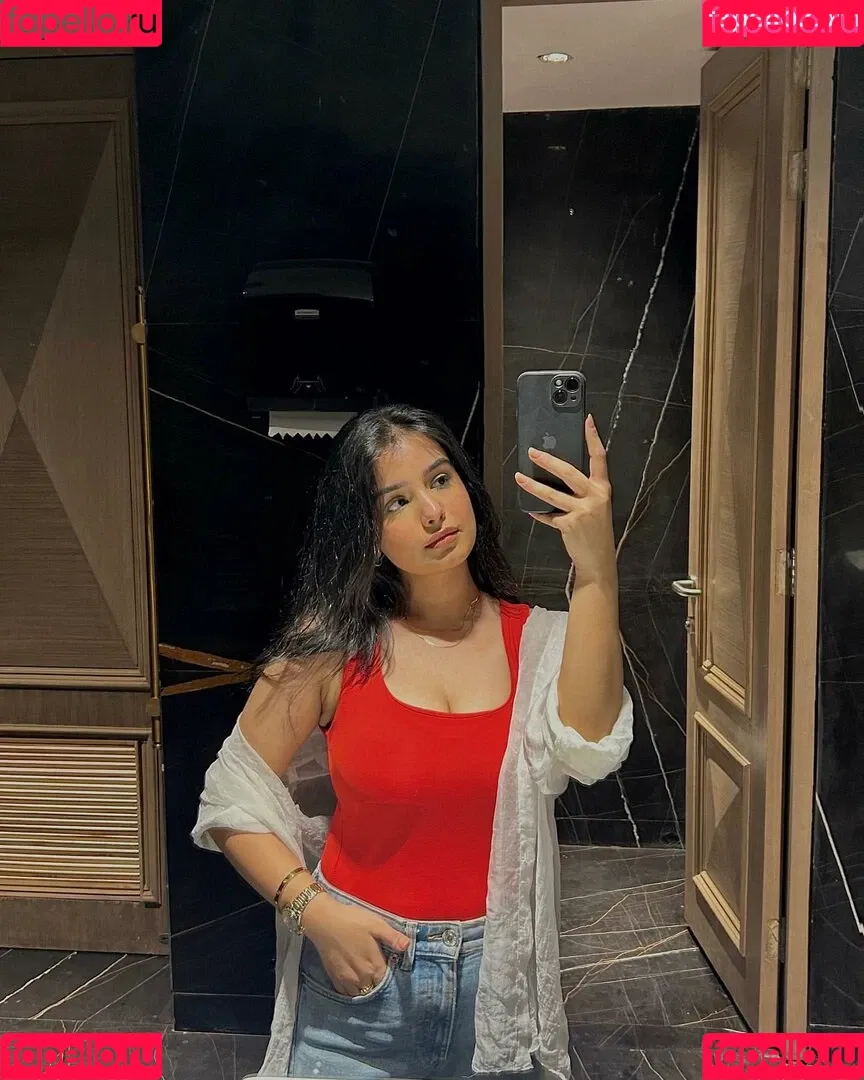 Aarushi Abrol Onlyfans Photo Gallery 