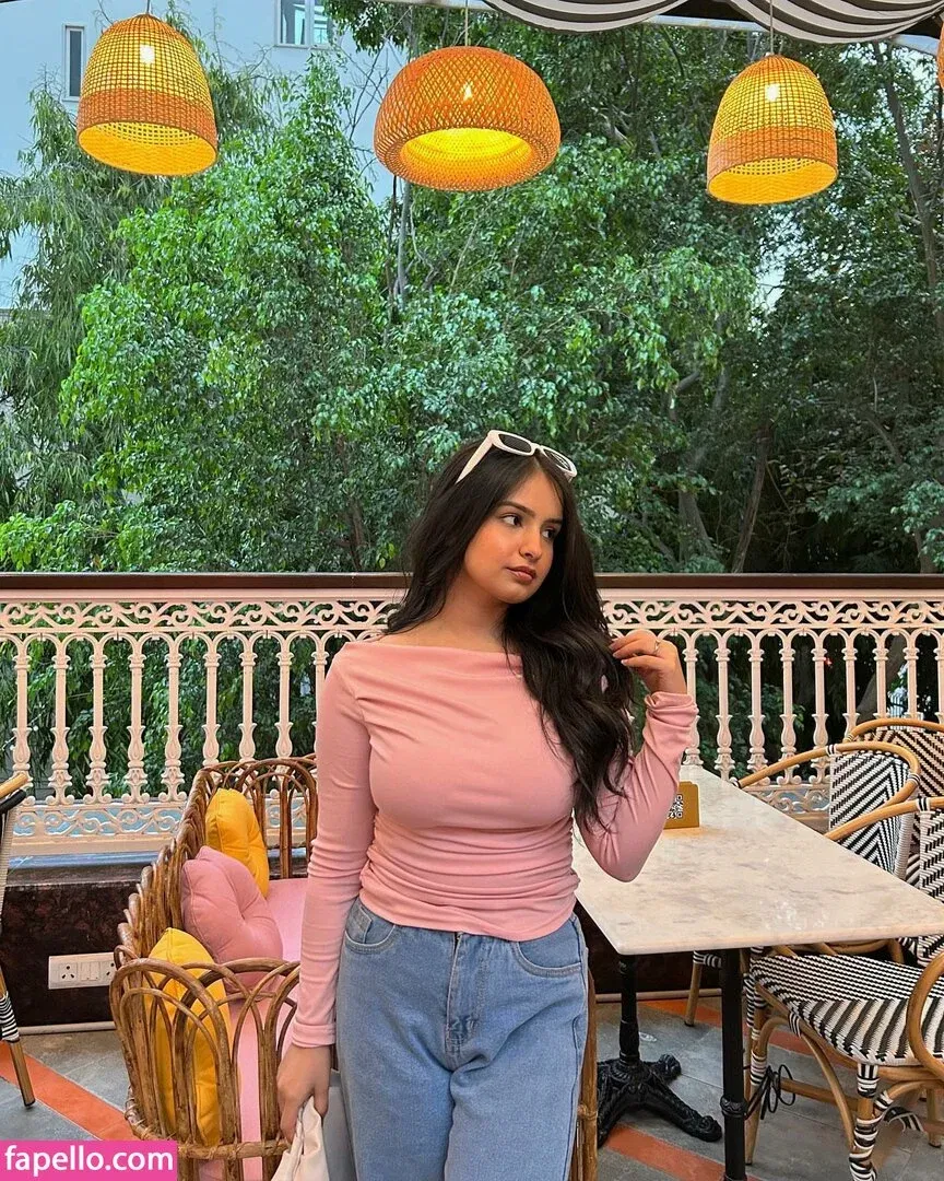 Aarushi Abrol Onlyfans Photo Gallery 