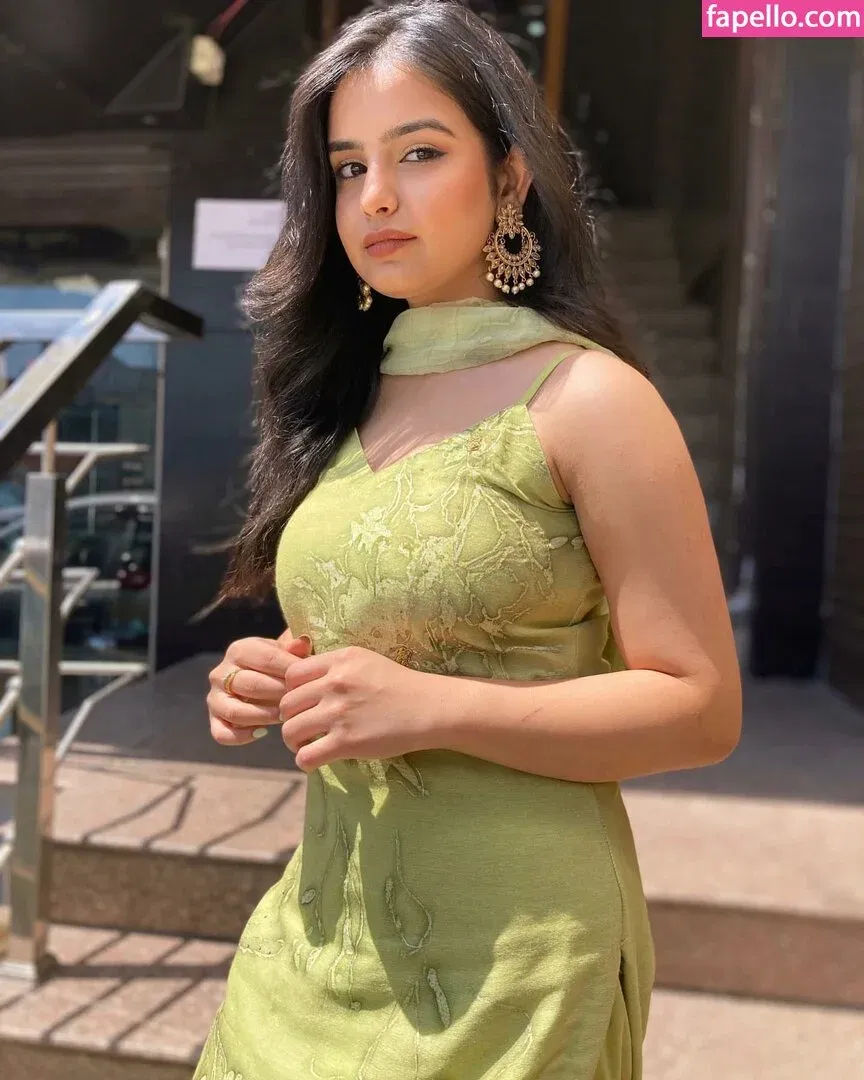 Aarushi Abrol Onlyfans Photo Gallery 