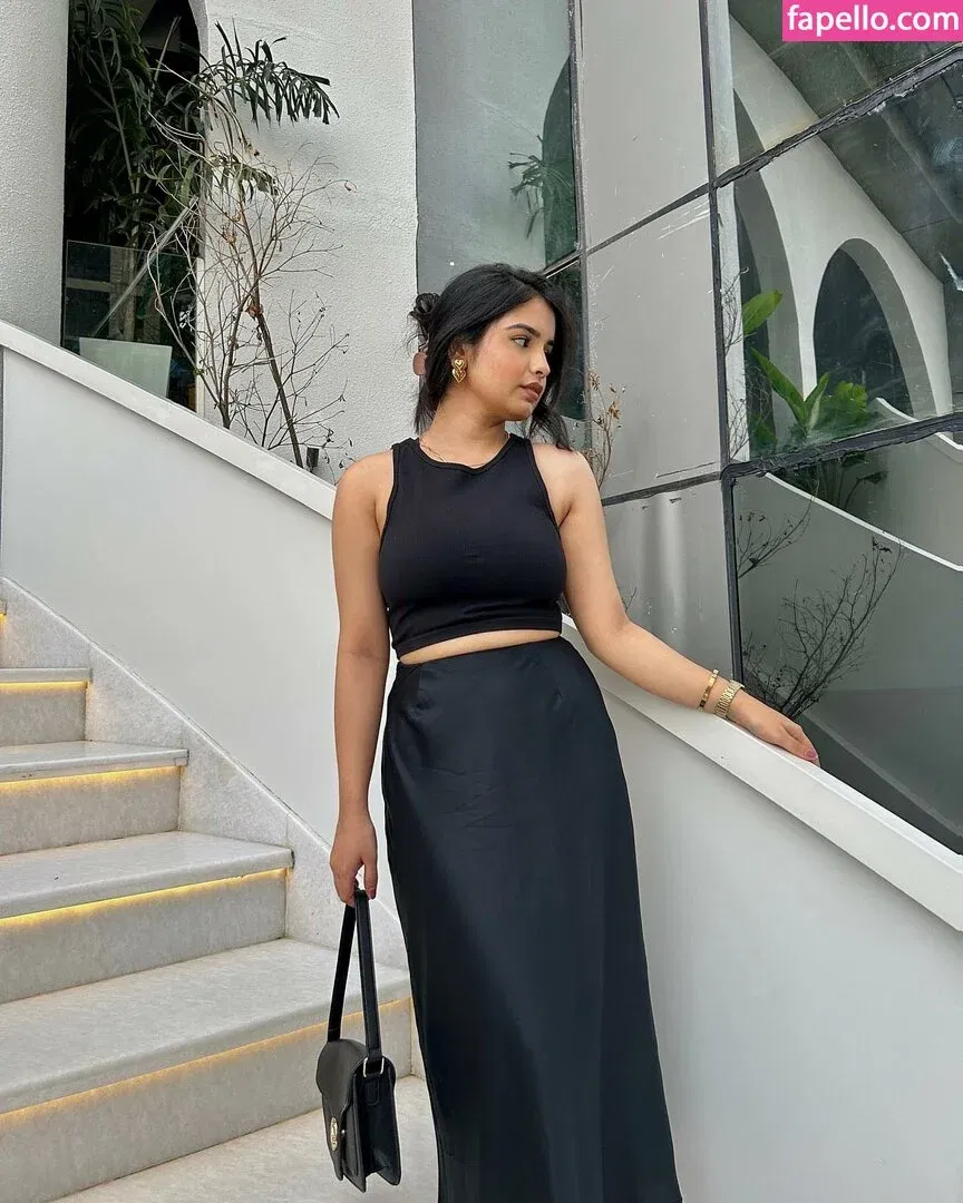 Aarushi Abrol Onlyfans Photo Gallery 