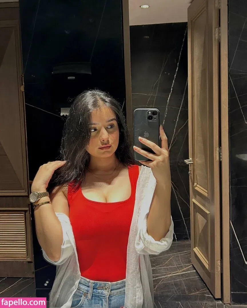 Aarushi Abrol Onlyfans Photo Gallery 