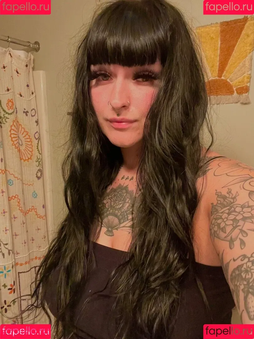 Venicecemetery Onlyfans Photo Gallery 