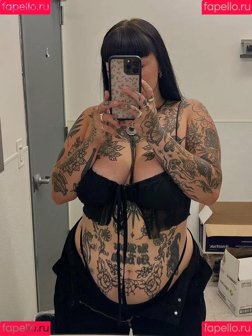 Venicecemetery Onlyfans Photo Gallery 
