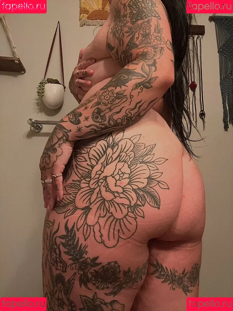 Venicecemetery Onlyfans Photo Gallery 