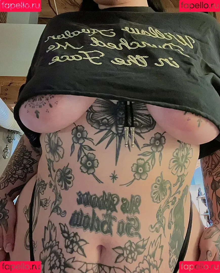 Venicecemetery Onlyfans Photo Gallery 
