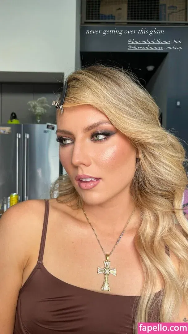 Dasha Novotny Onlyfans Photo Gallery 