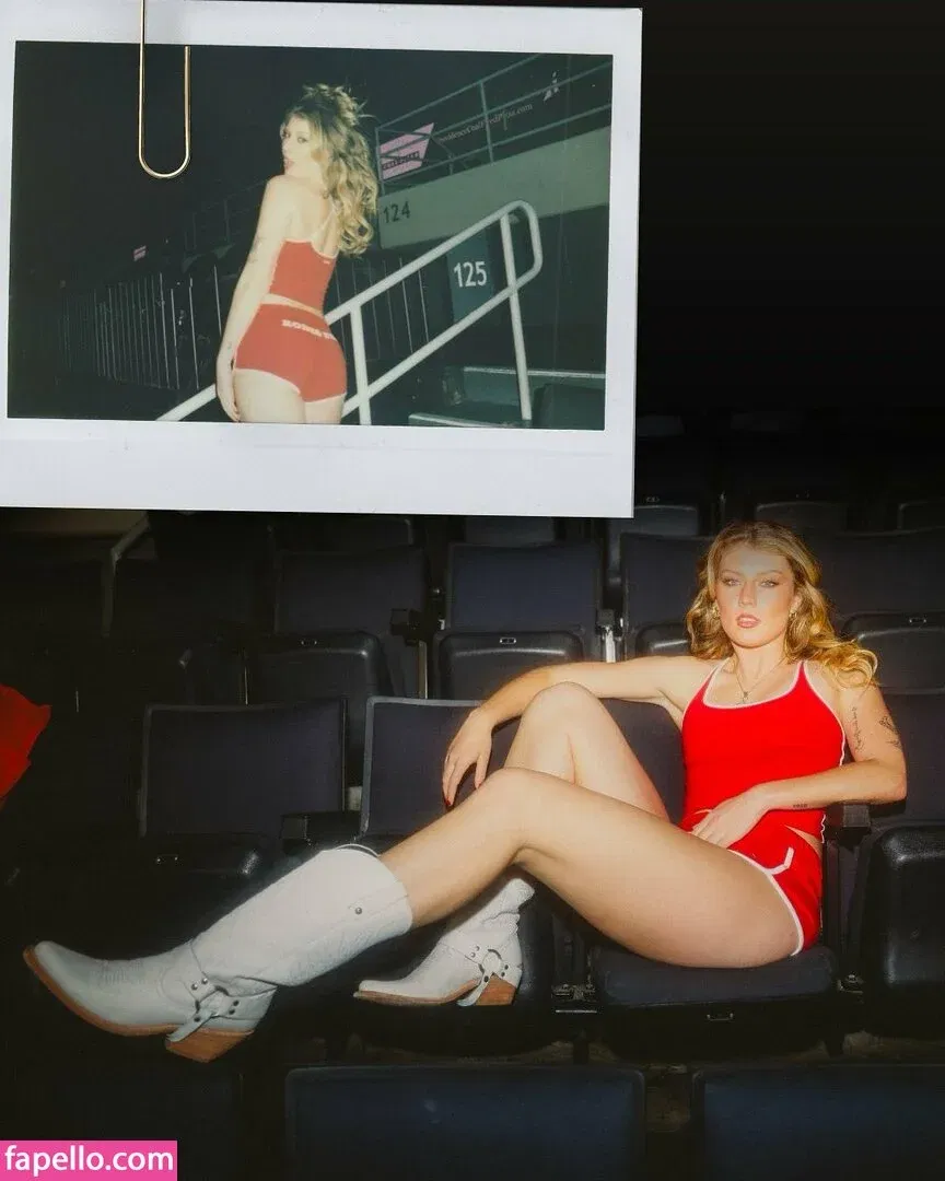 Dasha Novotny Onlyfans Photo Gallery 