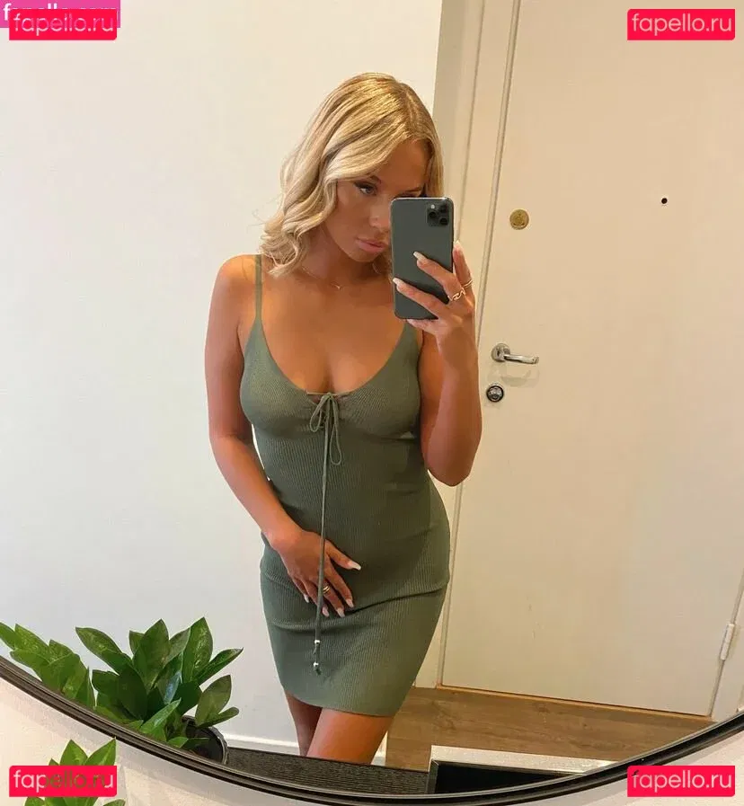 Martine Baardseng Onlyfans Photo Gallery 