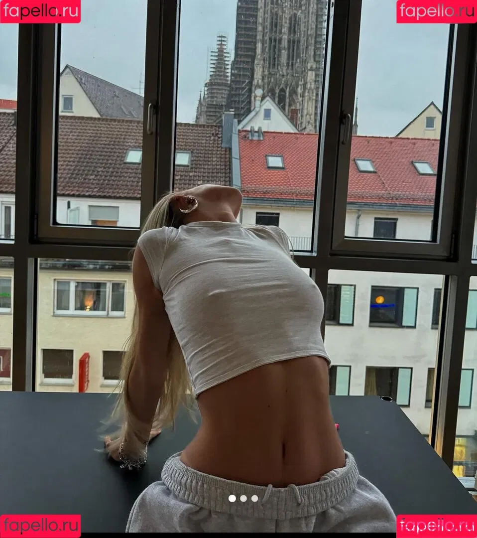 Lillimsr Onlyfans Photo Gallery 
