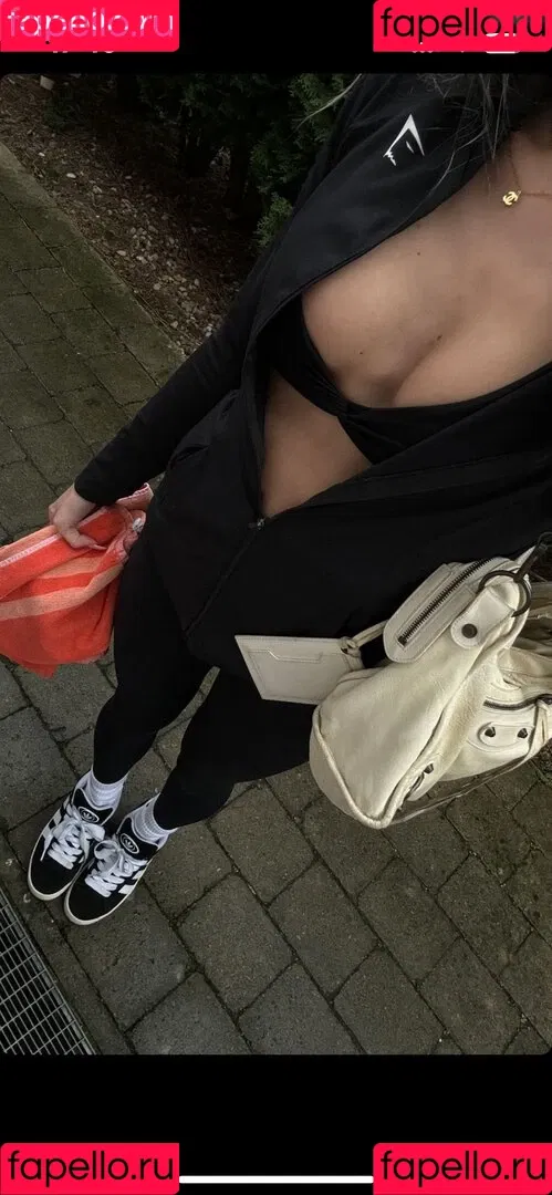 Lillimsr Onlyfans Photo Gallery 