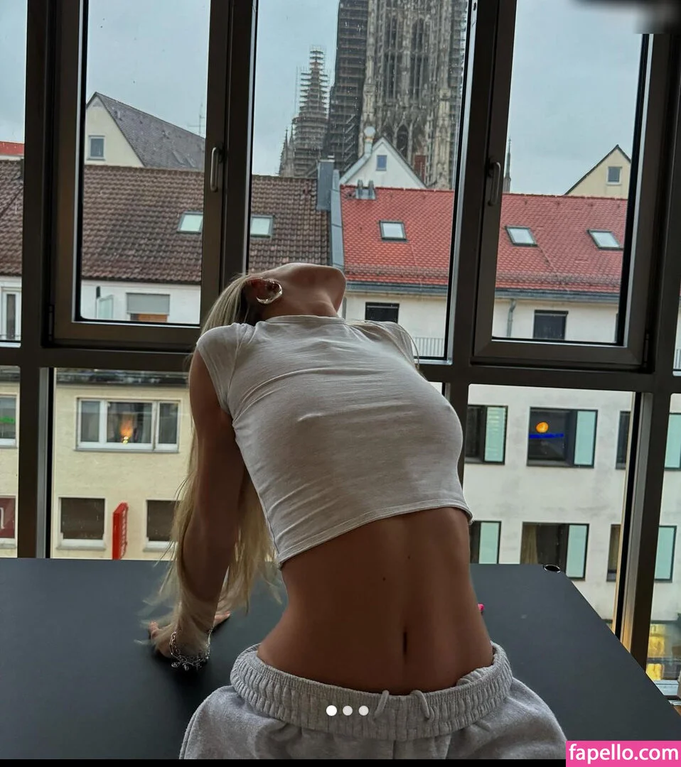 Lillimsr Onlyfans Photo Gallery 