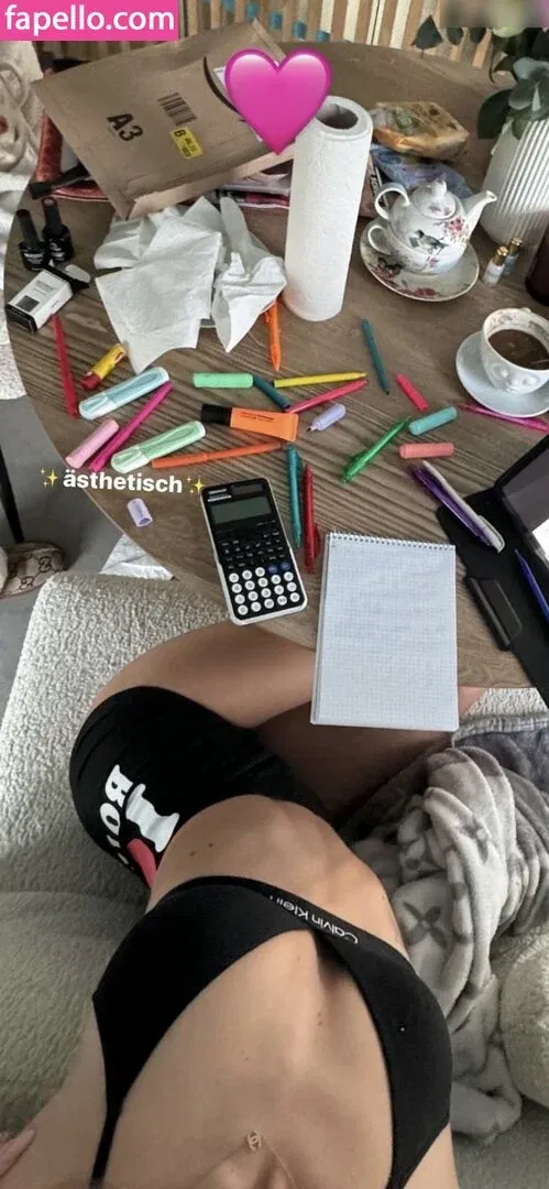 Lillimsr Onlyfans Photo Gallery 