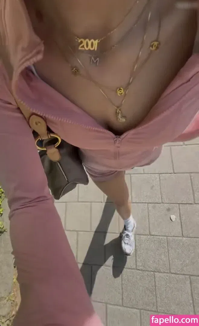 Lillimsr Onlyfans Photo Gallery 