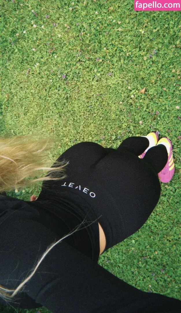 Lillimsr Onlyfans Photo Gallery 