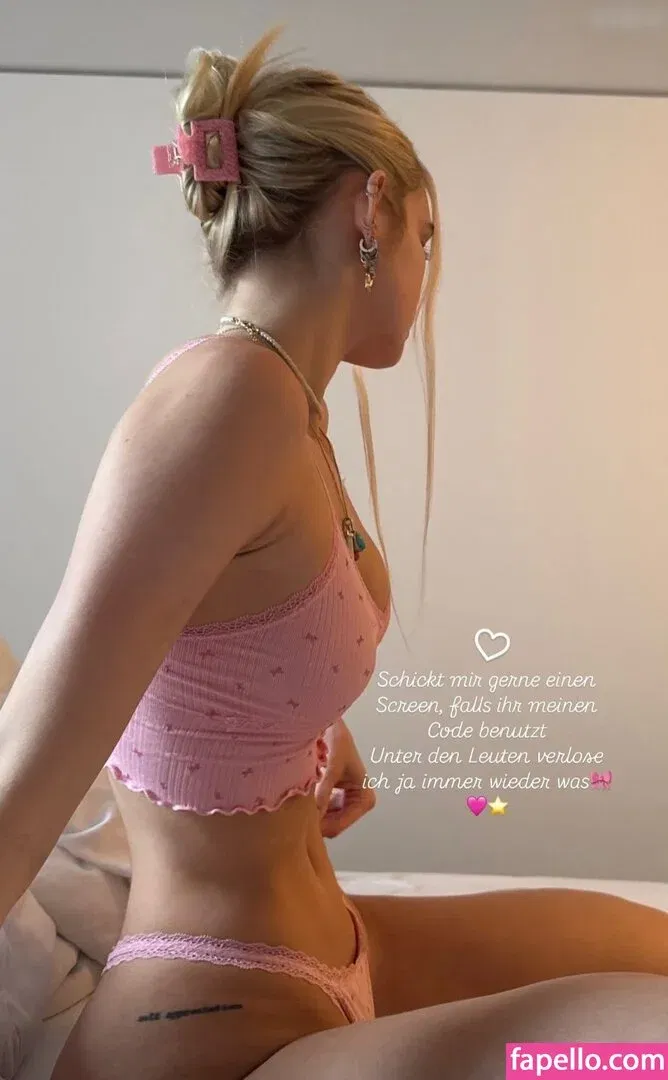 Lillimsr Onlyfans Photo Gallery 