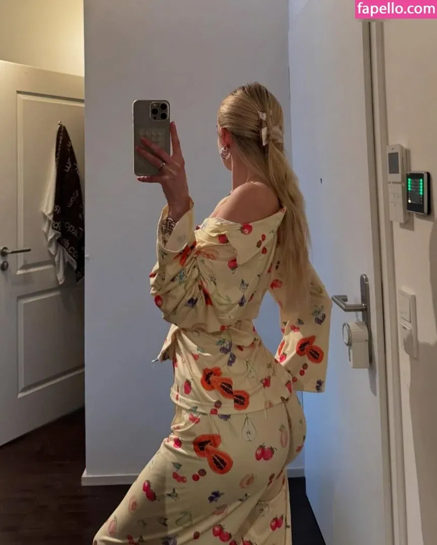 Lillimsr Onlyfans Photo Gallery 